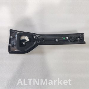 Фонарь на крышку багажника правый, левый