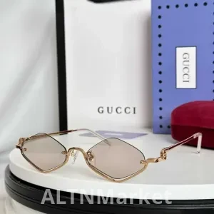 Солнцезащитные очки Gucci