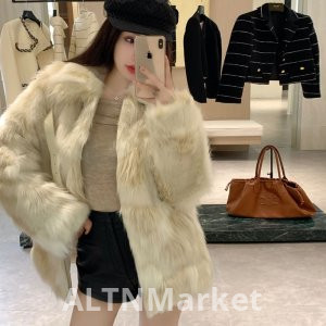 Winter Elegance Young A Imitation Fox Fur Fur Coat Female Short Leather Buckle Environmentally Friendly Hair Plush Superior Sense Coat
