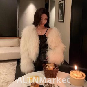 Chanel Style Gold New Style White Imitation The fox Furry Coat for Women Winter Environmentally Friendly Tassel Fur Coat