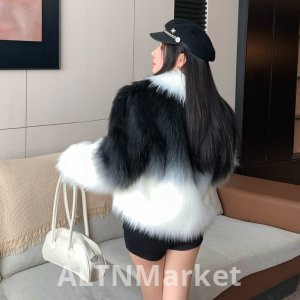Winter New Style Gradient Black Imitation Fox Fur Fur Coat Female Short Thickened Warm Environmentally Friendly Furry Coat