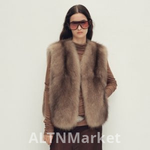 Pay Wisdom Well Kanazawa Sweet Snow Atmosphere Sense Lightweight Lath Craft Straight Body V Neck Fox Fur Fur Vest Coat