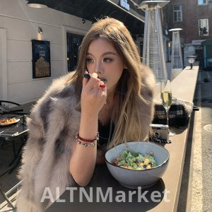 Superior Sense Korean Style Furry Short Coat for Women Winter New Style Lazy Wind Socialite Elegance Environmentally Friendly Imitation fur coat Coat