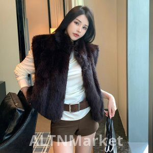 реальное фото Корейский стиль Модный стек носить Финляндия Имитация синего лиса назад волос Мандарин воротник Вертикальный ряд меховой жилет короткий стиль ... Снежная среда Чеджу