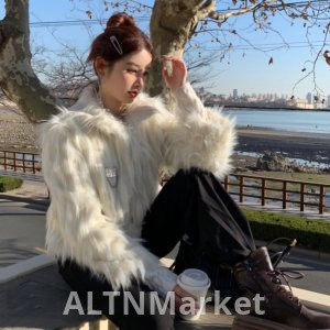 real photo Environmentally Friendly Fur Furry Coat for Women Winter New Style Imitation Fox Fur Fashion Thickened Turn-Down Collar Korean Style Short overcoat