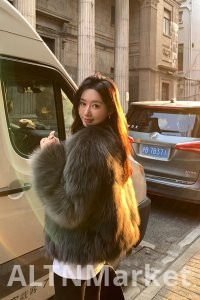 Tosca Na Экологически чистые Petite Имитация лисий мех Шуба Женщины Короткие Зима Новый Стиль Молодые Меховое Пальто