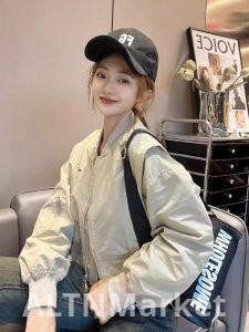 Мандариновый воротник Куртка Бейсбол Топ Мода 2025 Новый Стиль Свободный Fit Похудение Мясо Petite Верхняя одежда Casual Куртка Топ