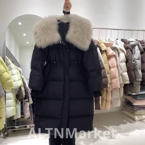 Корея Экологически чистые волосы вниз Padded женский средней школы длинный стиль 2025 зима новый стиль талии зажимать похудения над коленом утолщенный пальто