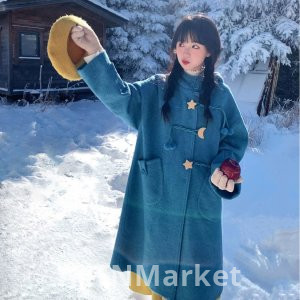 2025 Весна и осень Новый стиль сладкий Луна и звезды рог пряжкой небо синий цвет шерстяное пальто женщин дизайн чувство капюшоном похудение мясо пальто