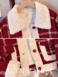 Красное пальто с флисовой подкладкой для женщин 2025 Новый стиль Шанель стиль взрыв модели осень и зима сезон Petite шерсть ягненка китайский зодиак год одежда