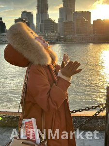 White Duck Down Down jacket Women Winter 2025 Year New Style Fashion Explosion Models The fox Big fur collar Thickened Over-the-Knee Coat