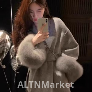 Французский Стиль Винтаж Шерстяное Пальто Женщины 2025 Зима Новый Стиль Petite Лисий Мех Короткий Стиль Jorg серый Шерсть ? Куртки и пальто